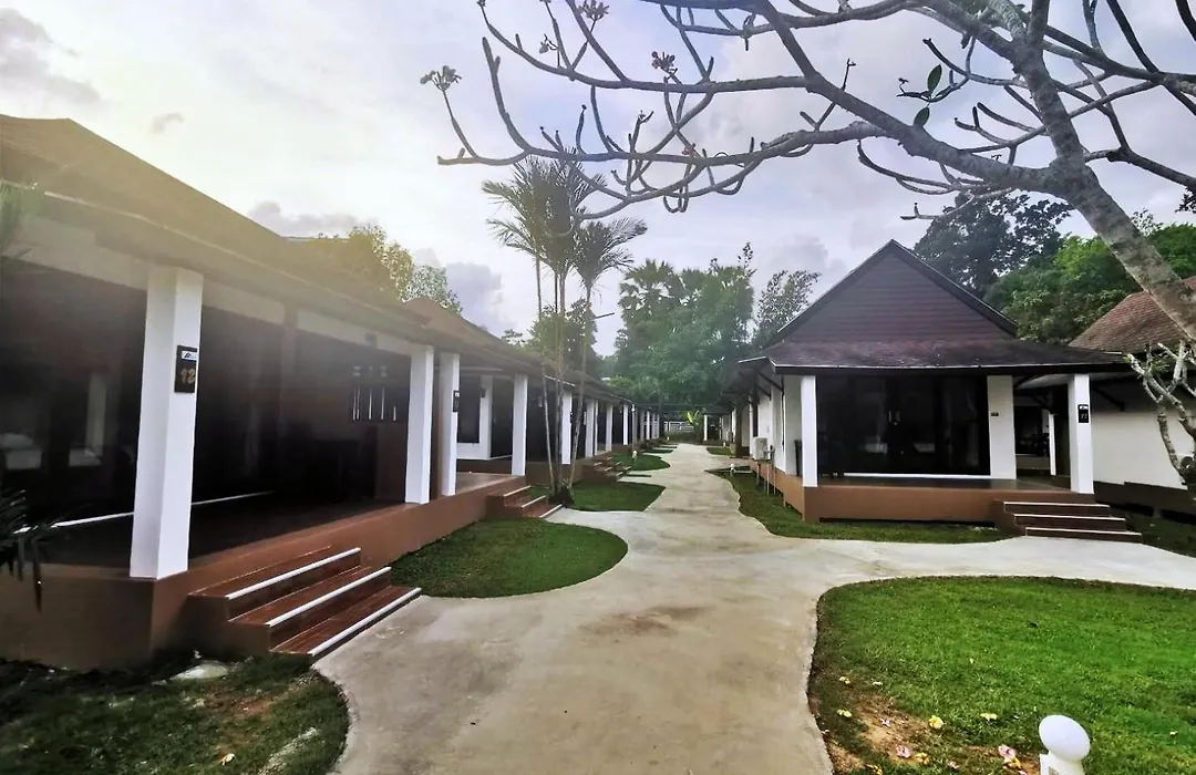 Nana Beach Hotel&Resort-1